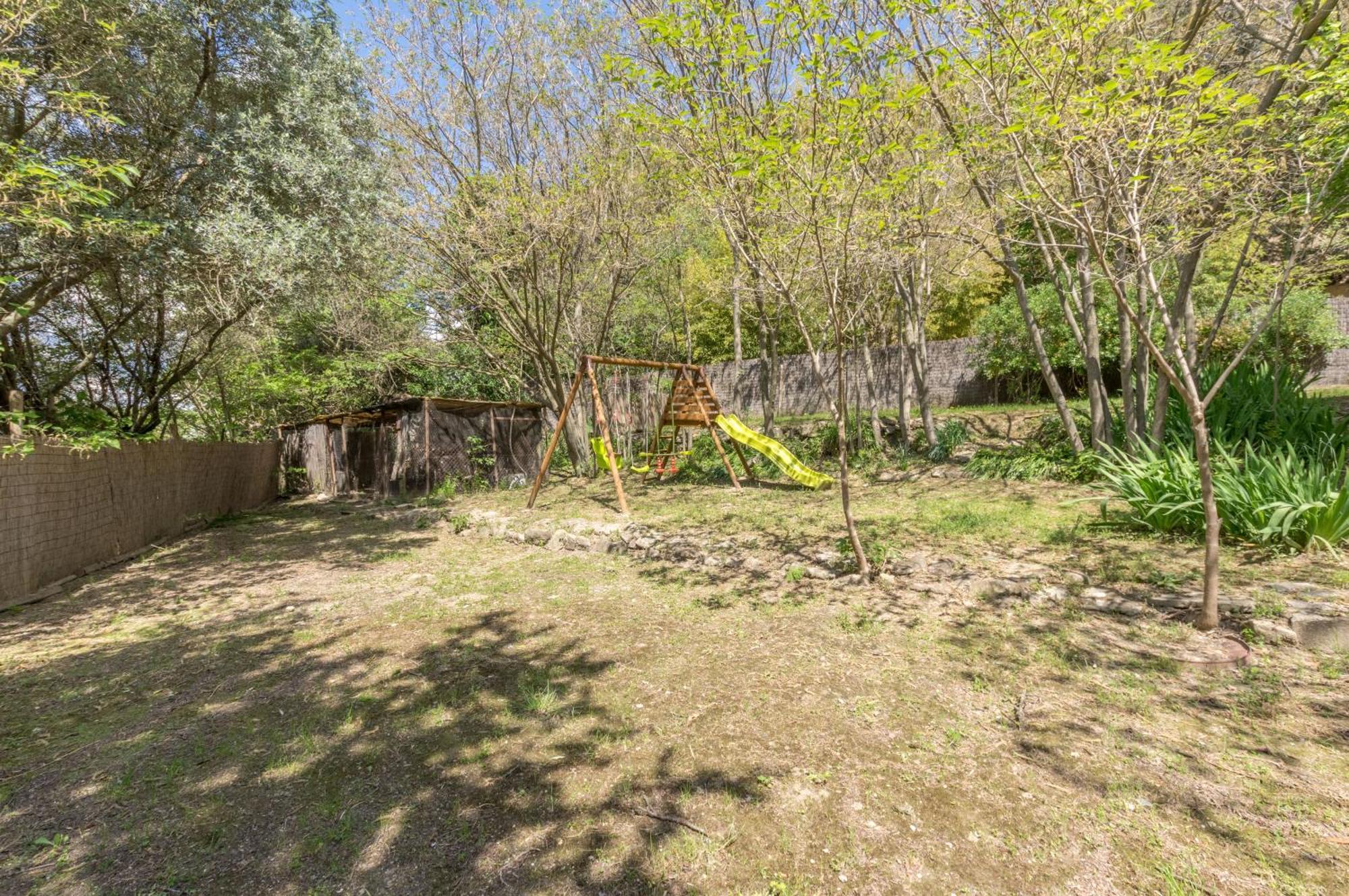 Maison Avec Piscine Location De Vacances Ferme Pedagogique Du Dolmen Le Pouget Extérieur photo